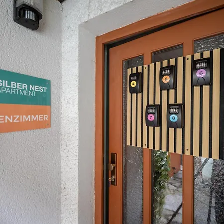 Ruhiges In Altstadt Mit Gartenblick & Sofa