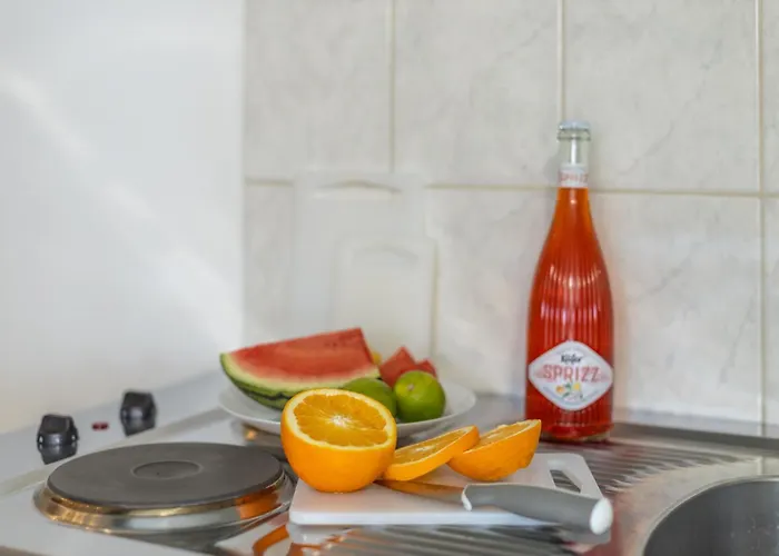 Ruhiges In Altstadt Mit Gartenblick & Sofa