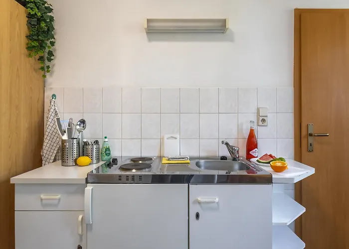 شقة Ruhiges In Altstadt Mit Gartenblick & Sofa *